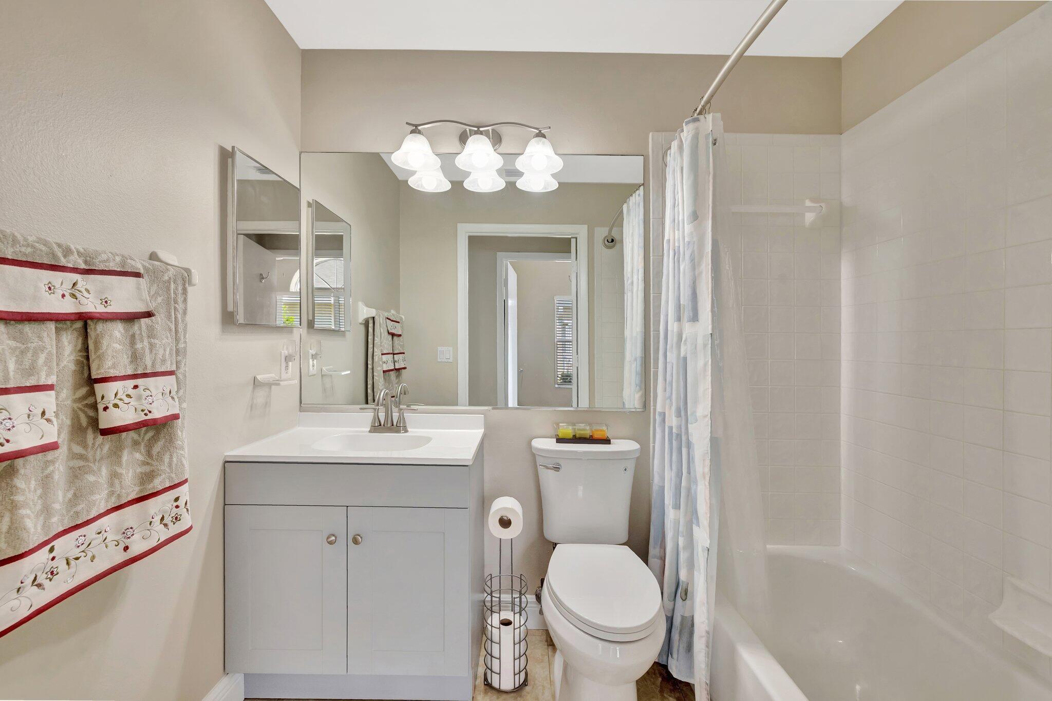 KINGS ISLE PHASE 1 - Residential