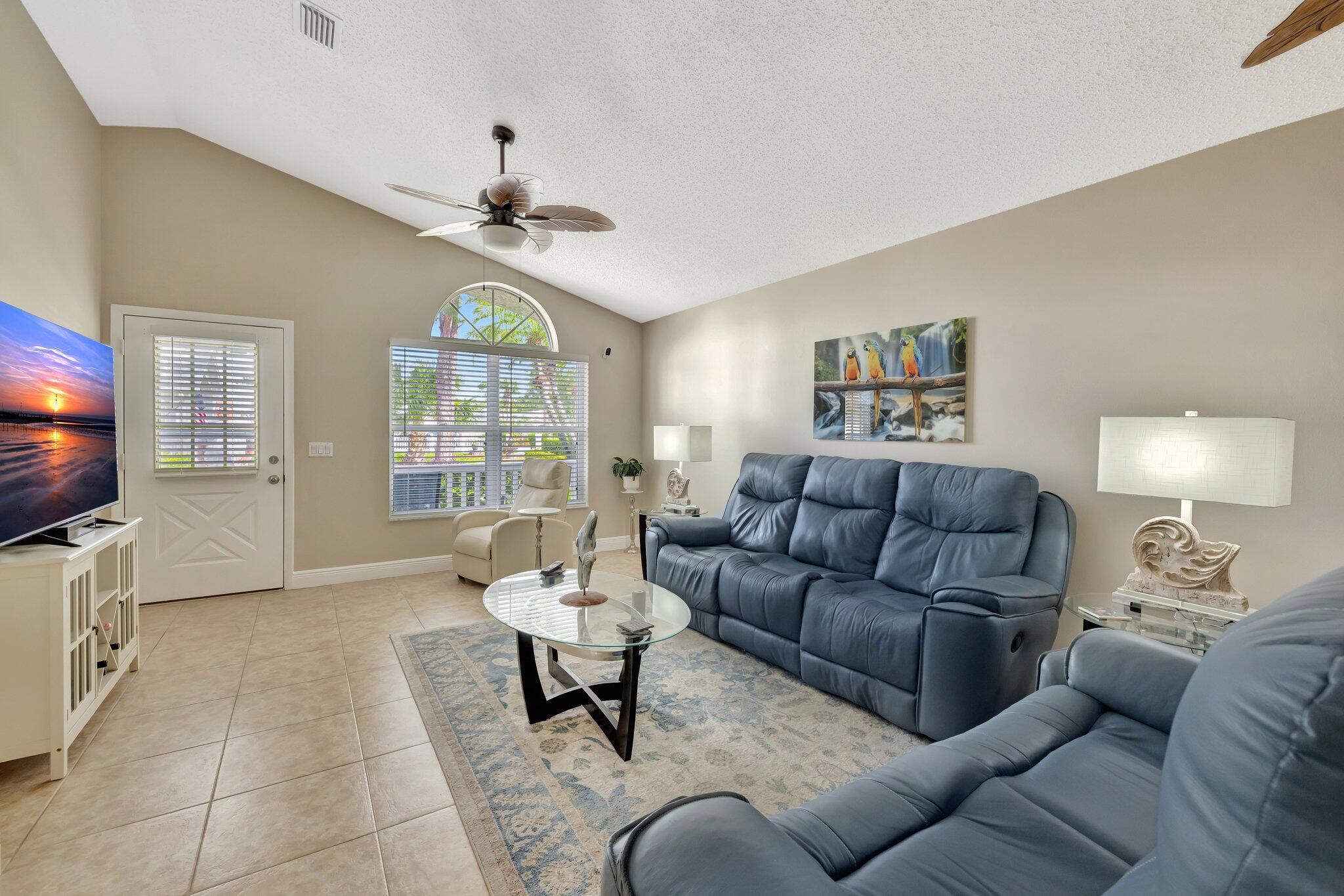 KINGS ISLE PHASE 1 - Residential