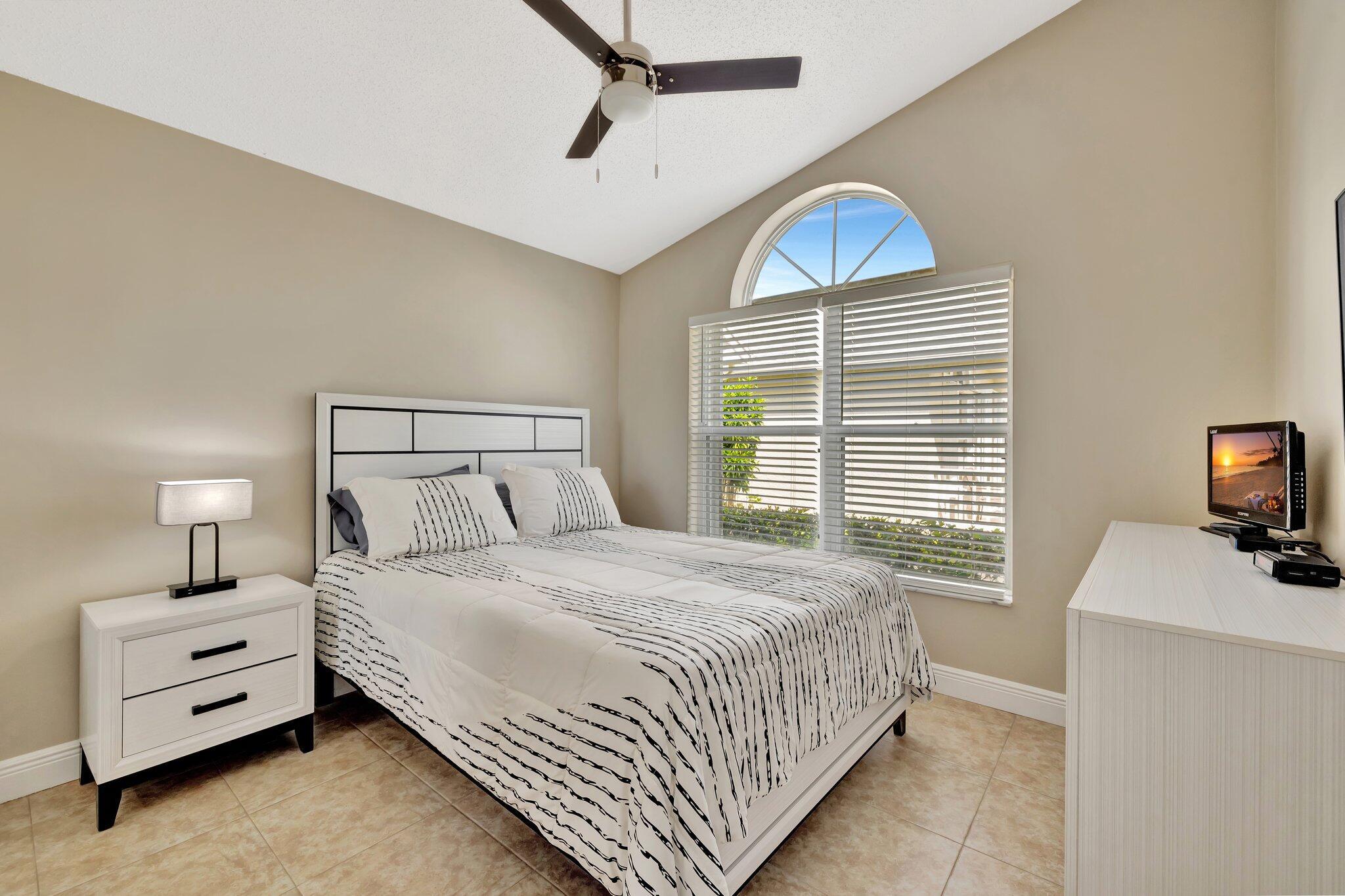 KINGS ISLE PHASE 1 - Residential