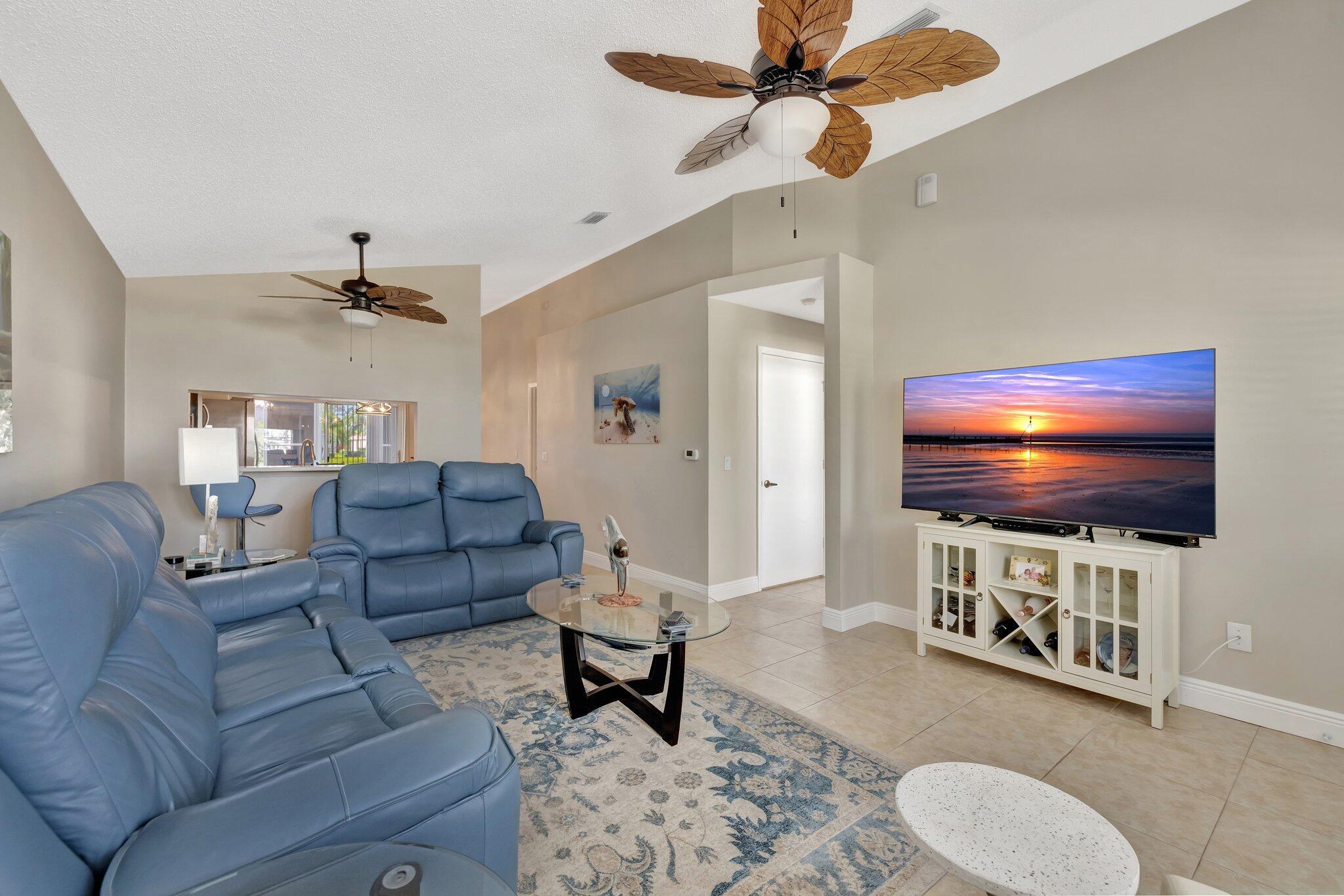 KINGS ISLE PHASE 1 - Residential