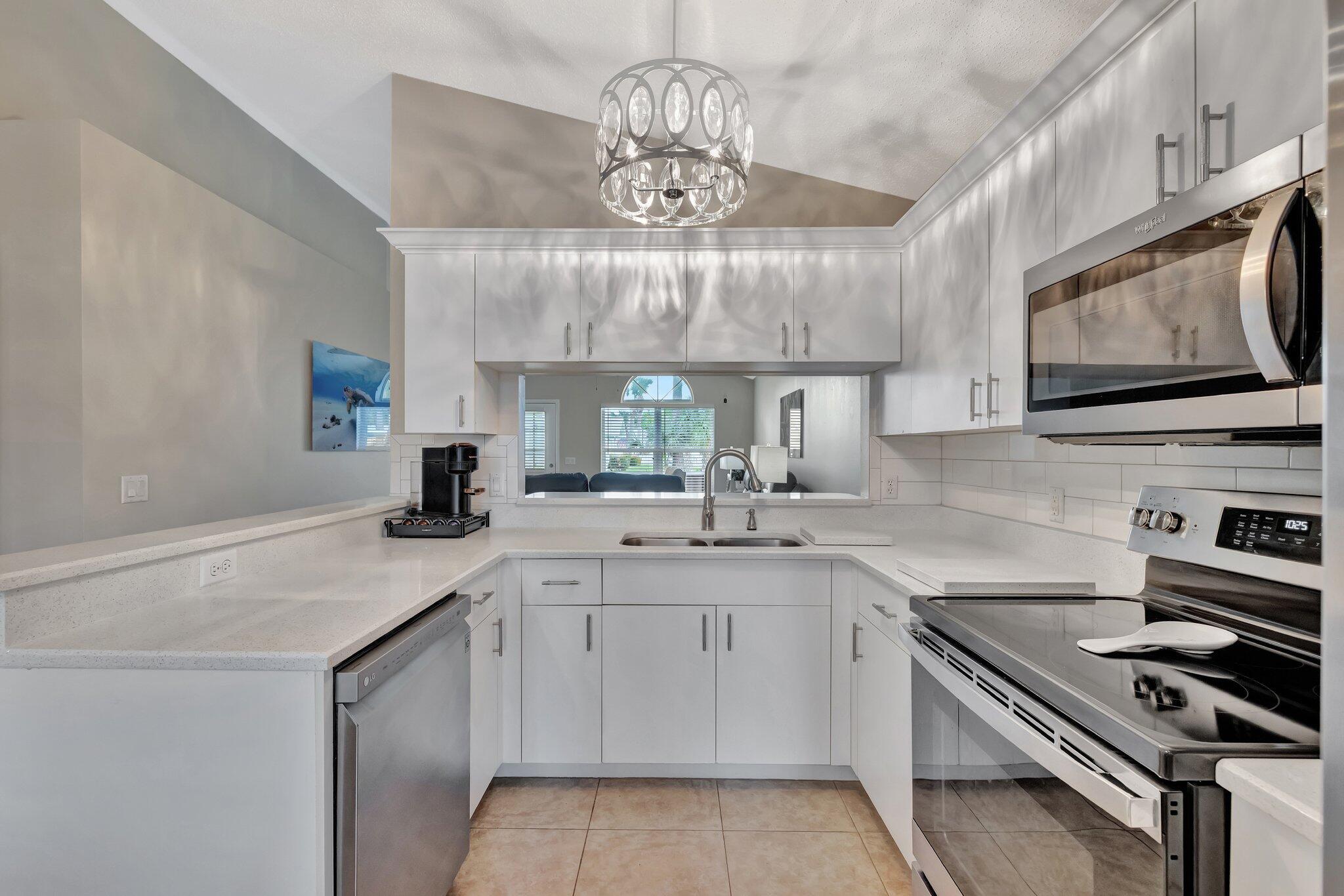 KINGS ISLE PHASE 1 - Residential