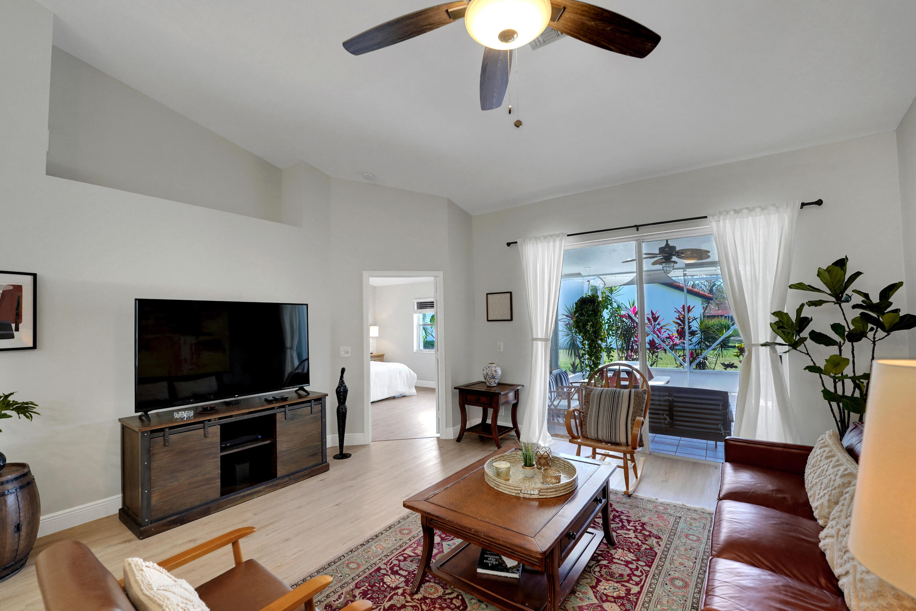 BOCA AZUL PH 4 AND 5 - Residential Lease