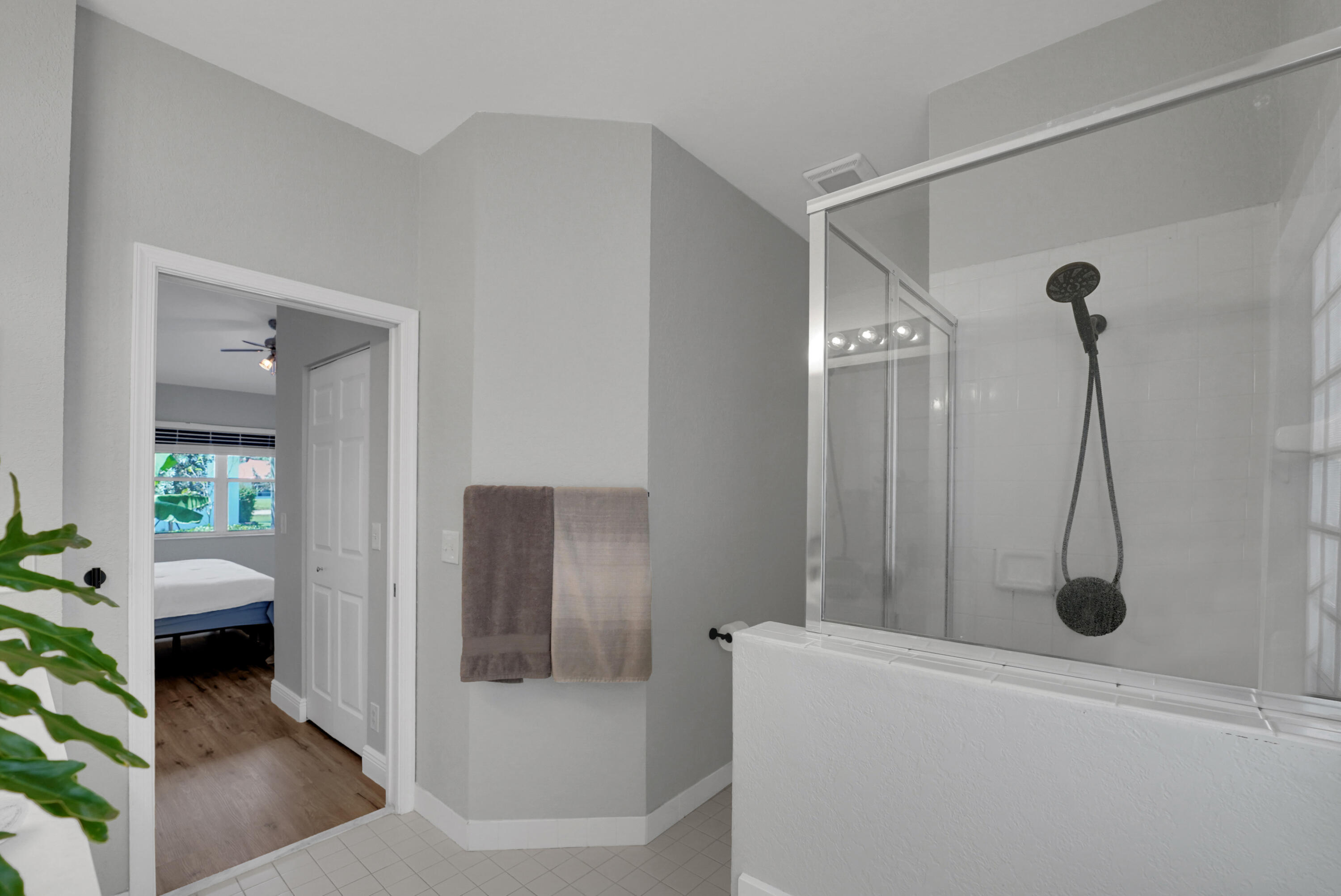 BOCA AZUL PH 4 AND 5 - Residential Lease