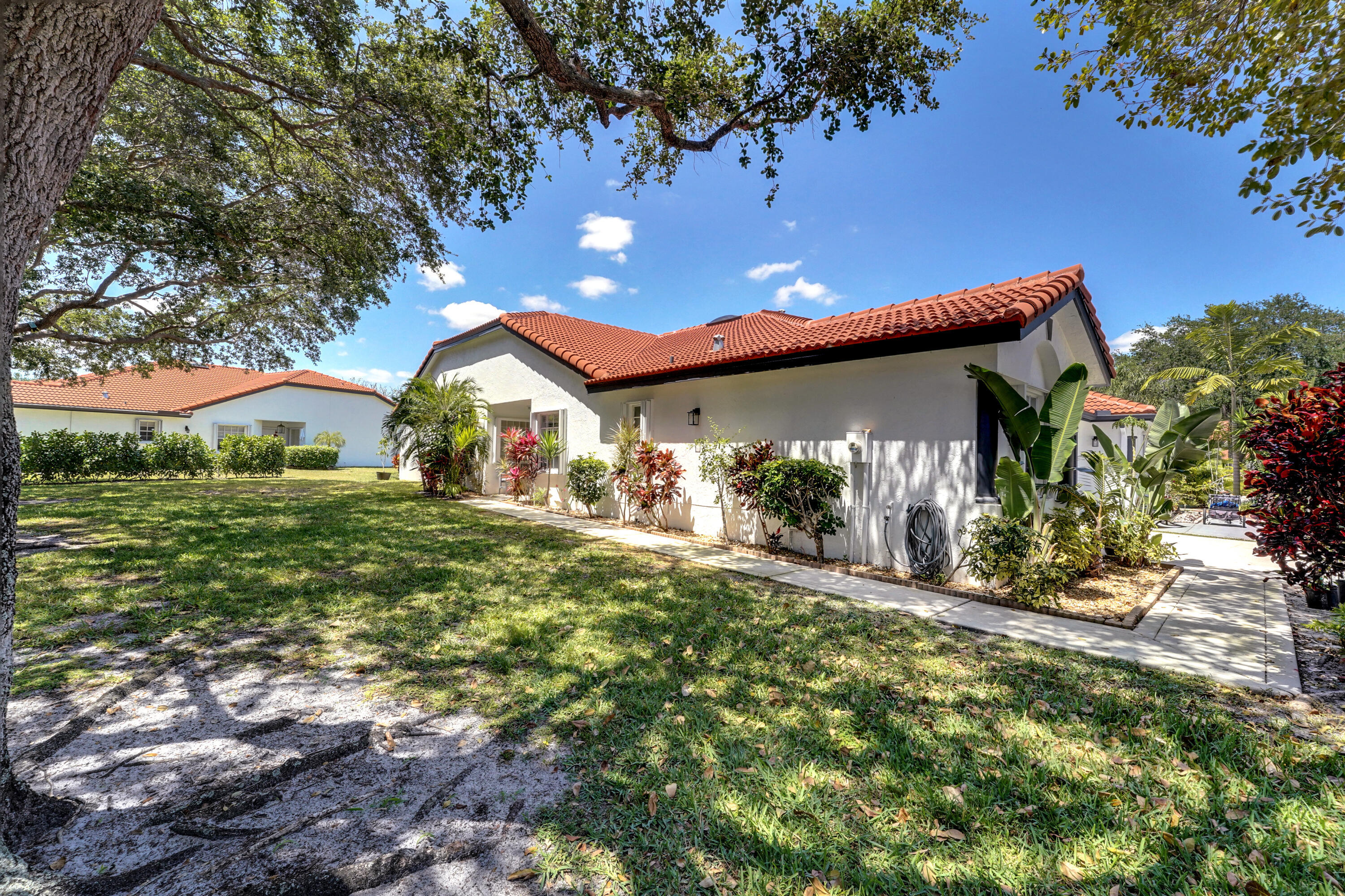 BOCA AZUL PH 4 AND 5 - Residential Lease