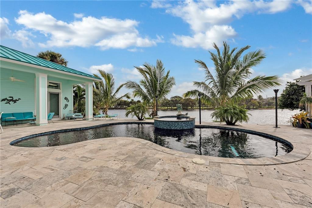 JUNO BEACH - Residential