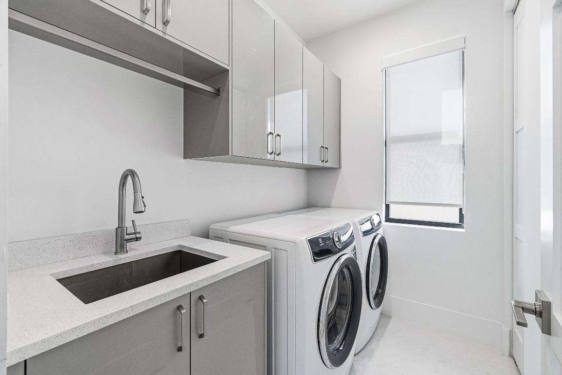 DELRAY MNR - Residential