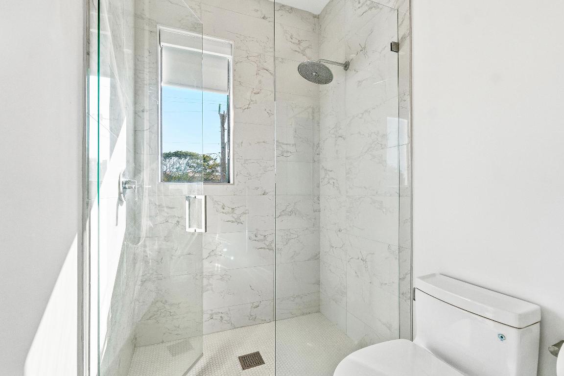 DELRAY MNR - Residential