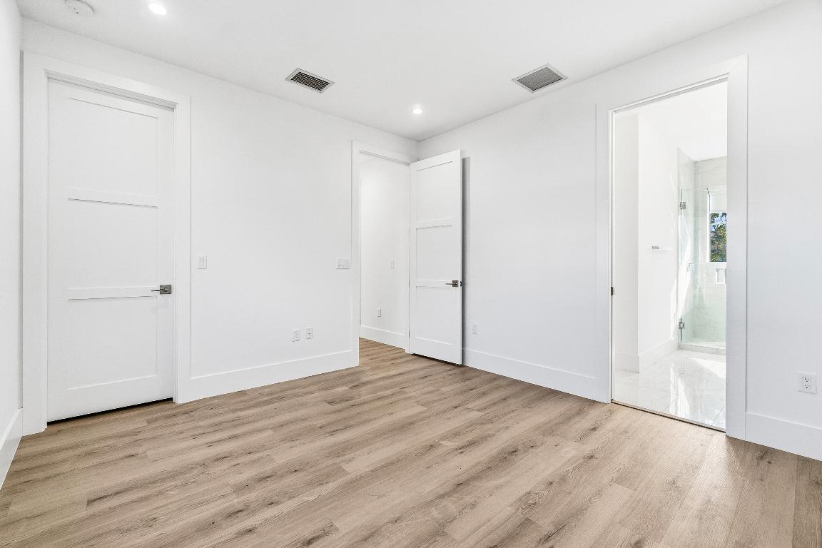 DELRAY MNR - Residential