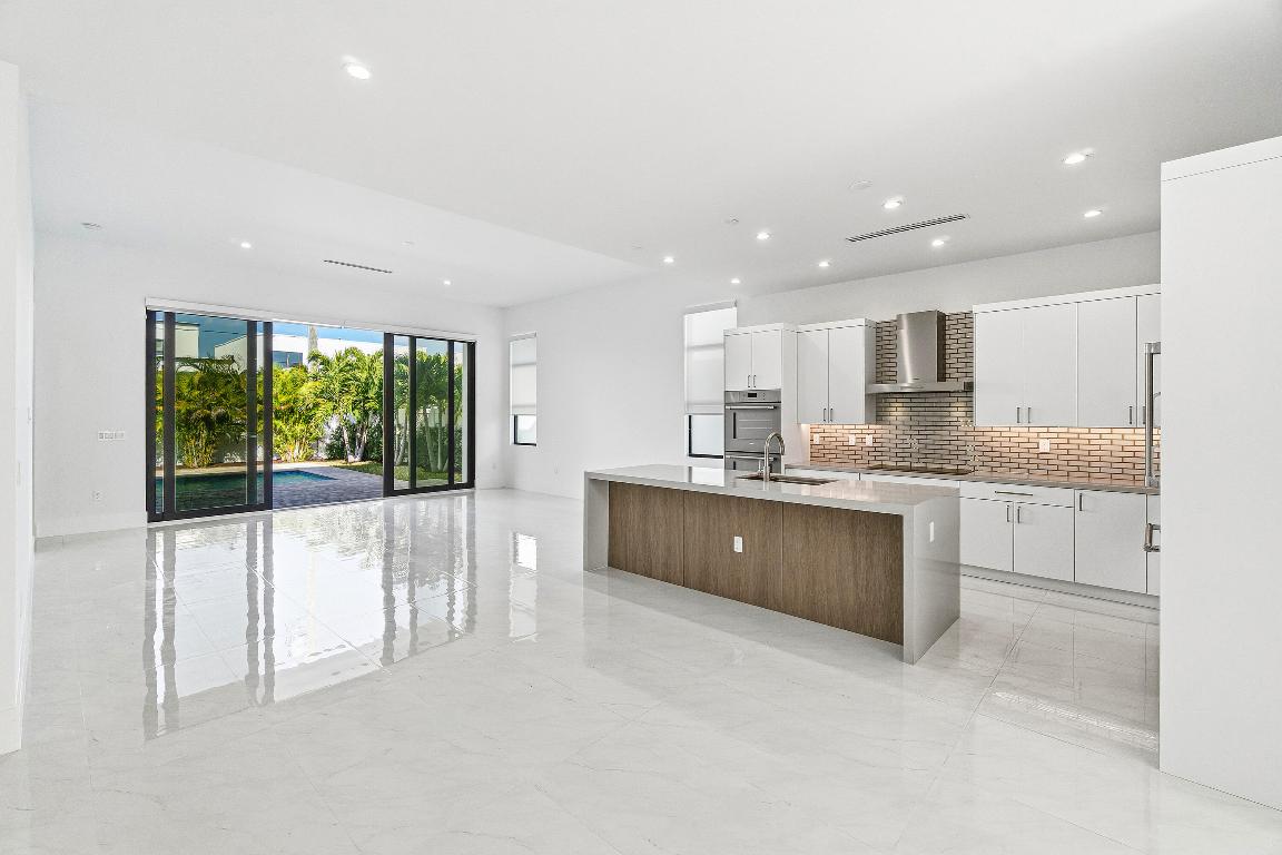 691 Kingsbridge Street