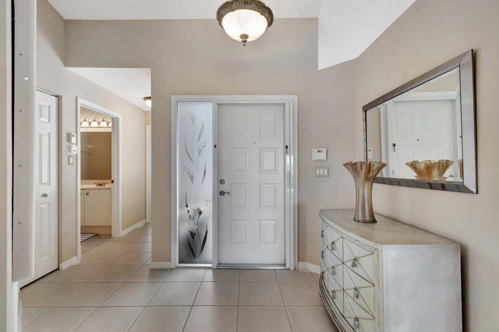 Photo of 6073 Lake Hibiscus Drive, Delray Beach, FL 33484 (MLS # R11013088)