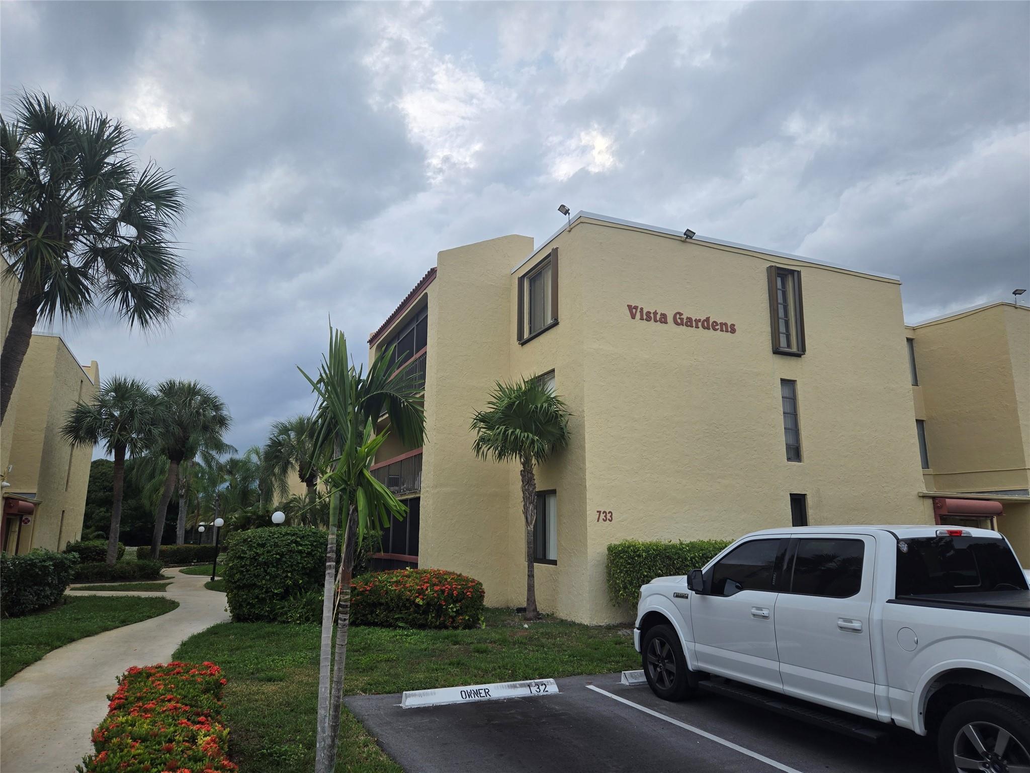 Vista Gardens I Condo - Residential Lease