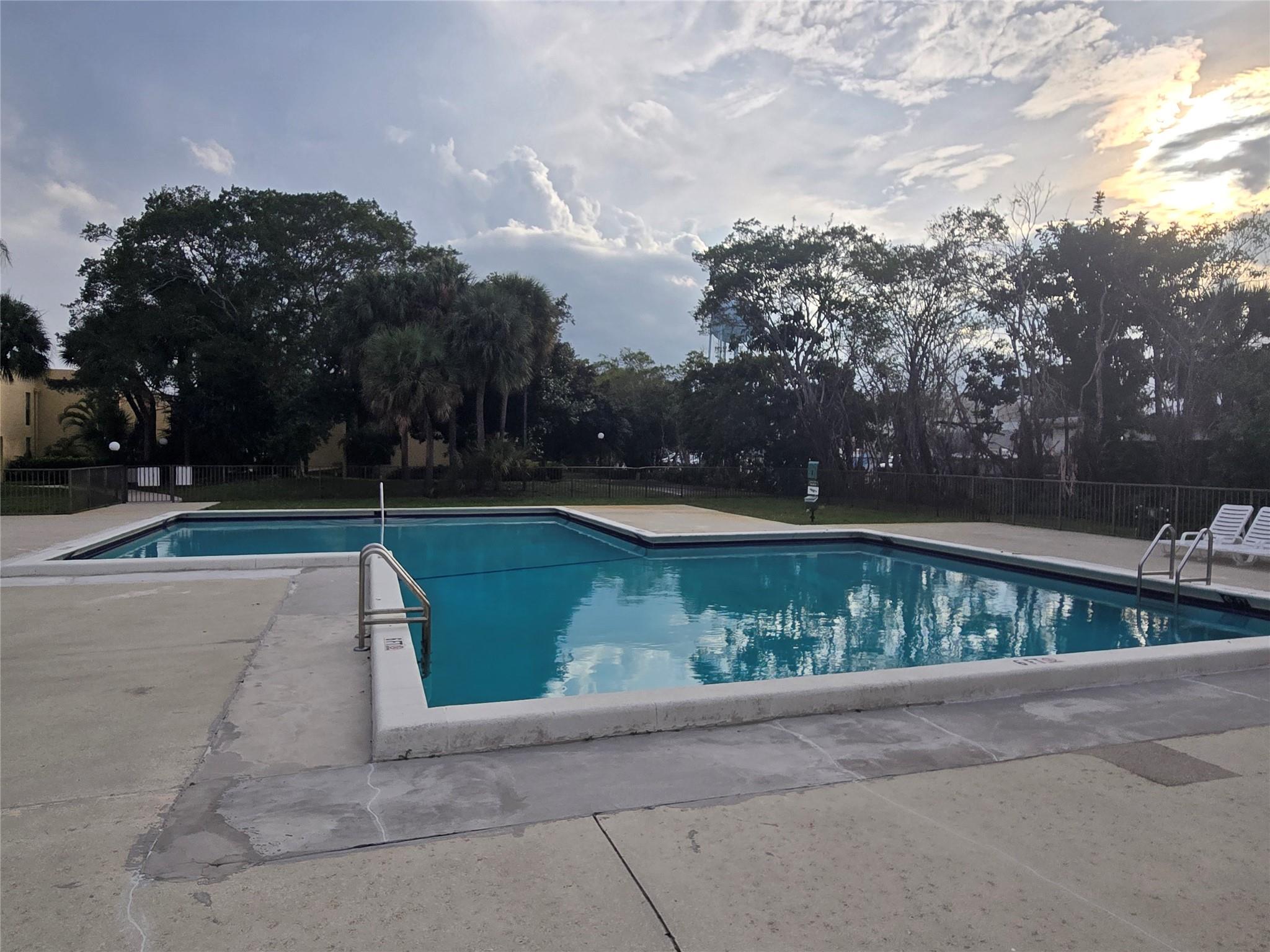 Vista Gardens I Condo - Residential Lease