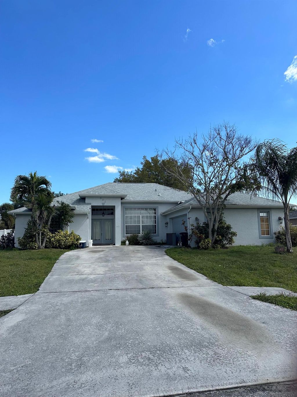 Photo of 601 SW Cynthia Street, Port Saint Lucie, FL 34983 (MLS # R10964093)