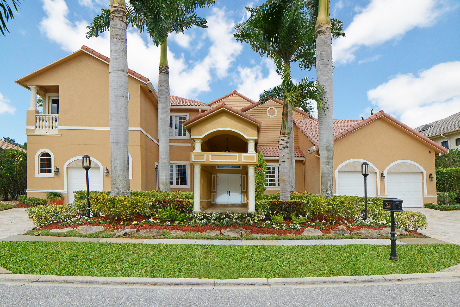 BOCA GROVE - Residential