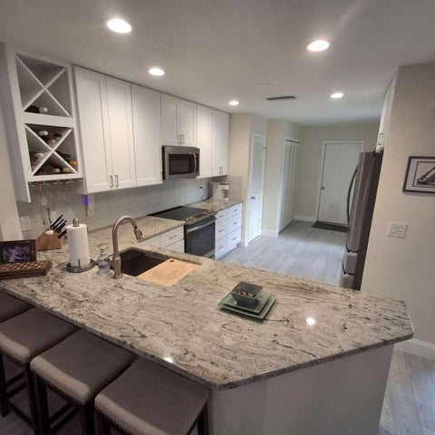 Tiny photo for 2442 SW FOXPOINT Trail, Palm City, FL 34990 (MLS # B26090438)