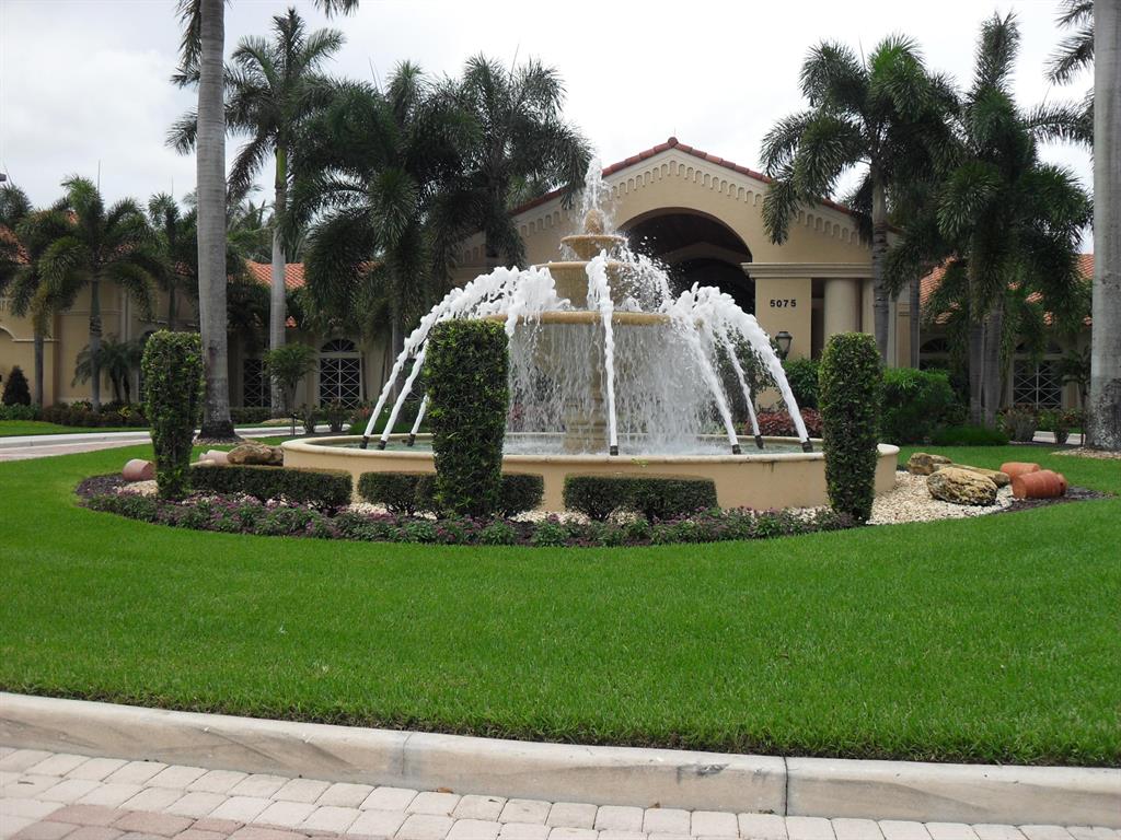 CASCADE LAKES - Residential