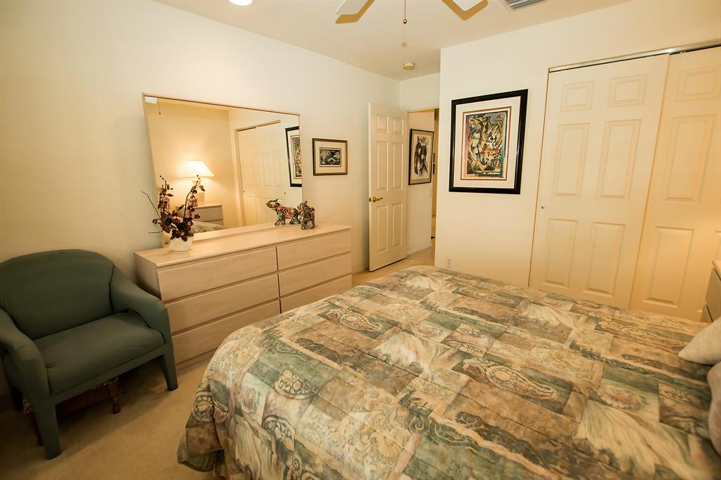 CASCADE LAKES - Residential