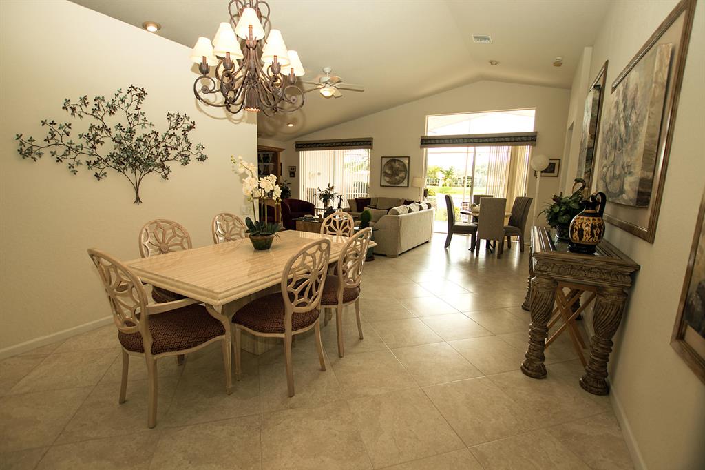 CASCADE LAKES - Residential