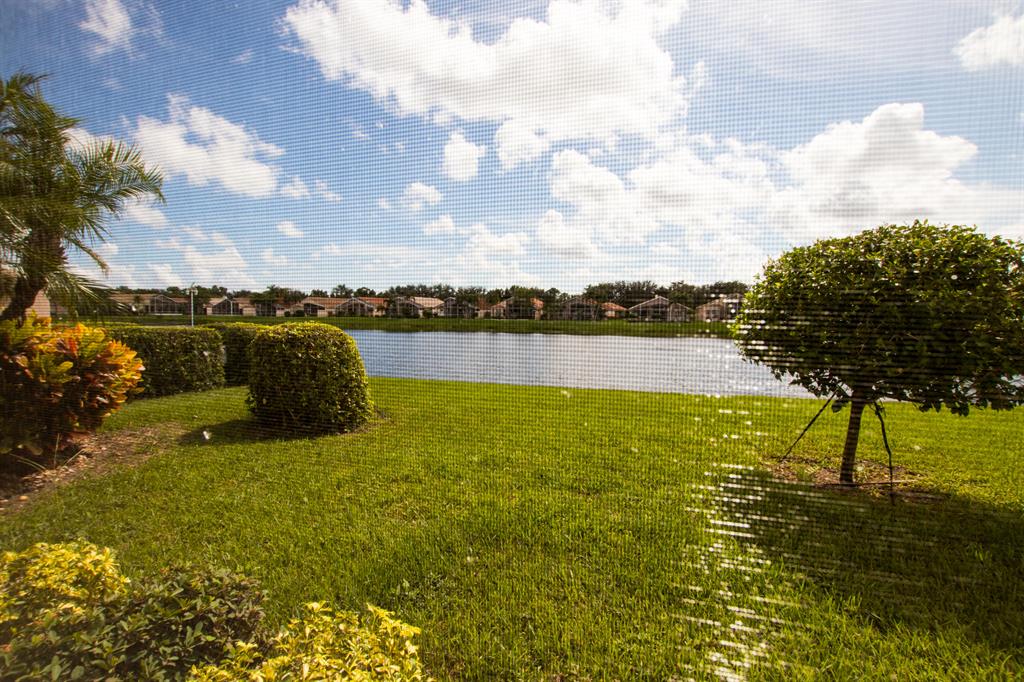 CASCADE LAKES - Residential