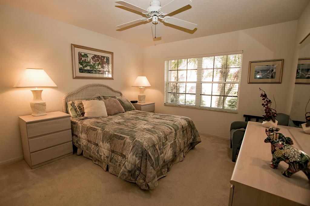 CASCADE LAKES - Residential