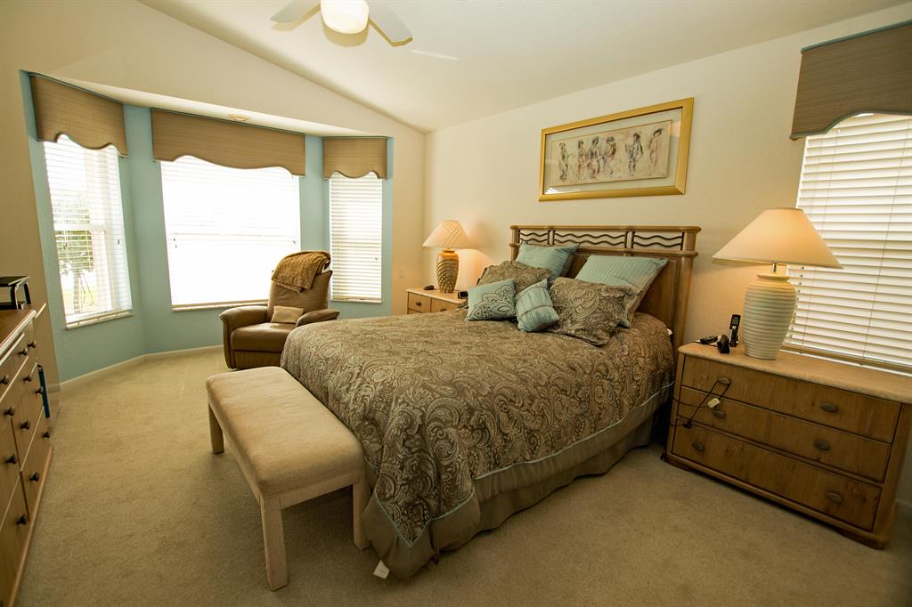 CASCADE LAKES - Residential