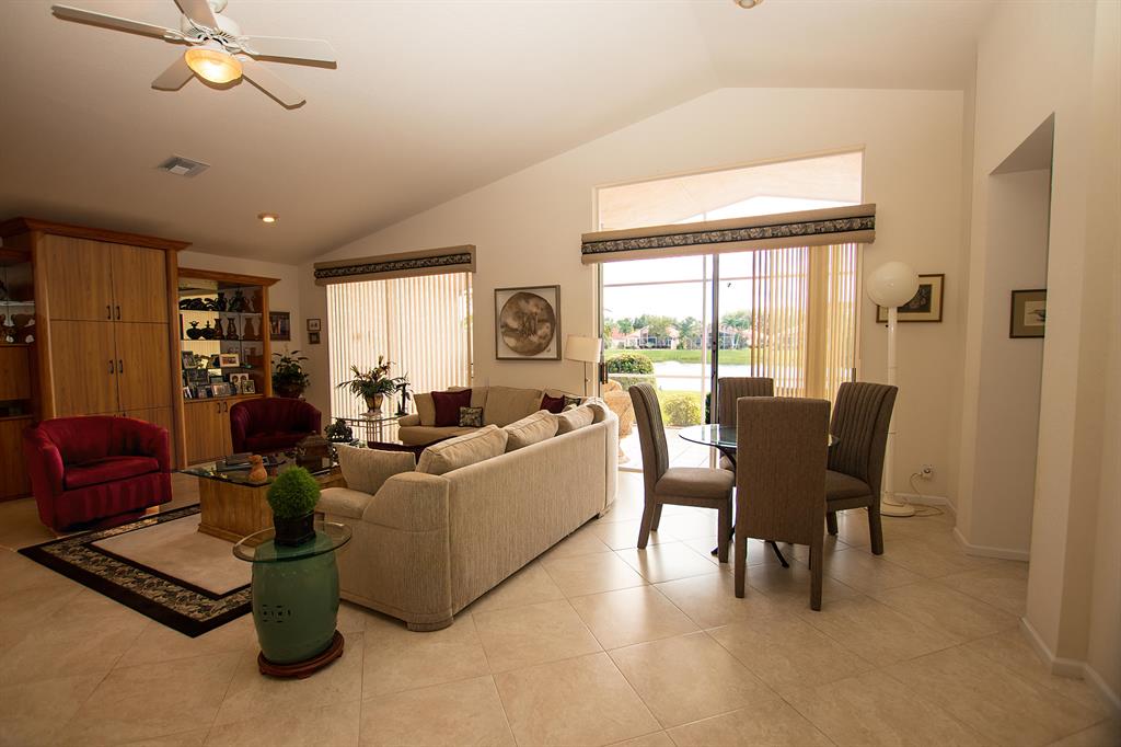 CASCADE LAKES - Residential