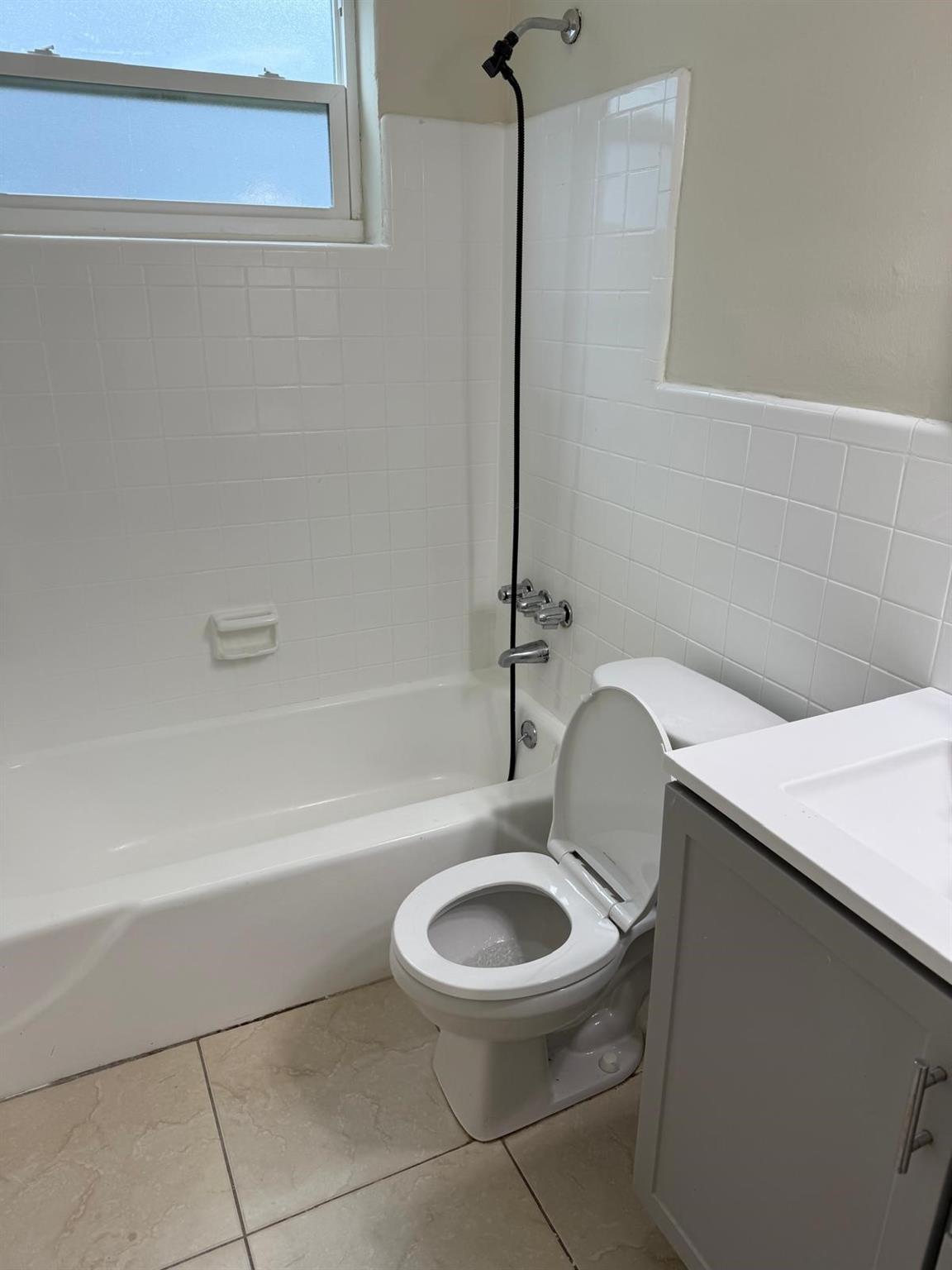 Hallandale Park 2 6-8 B - Residential Lease