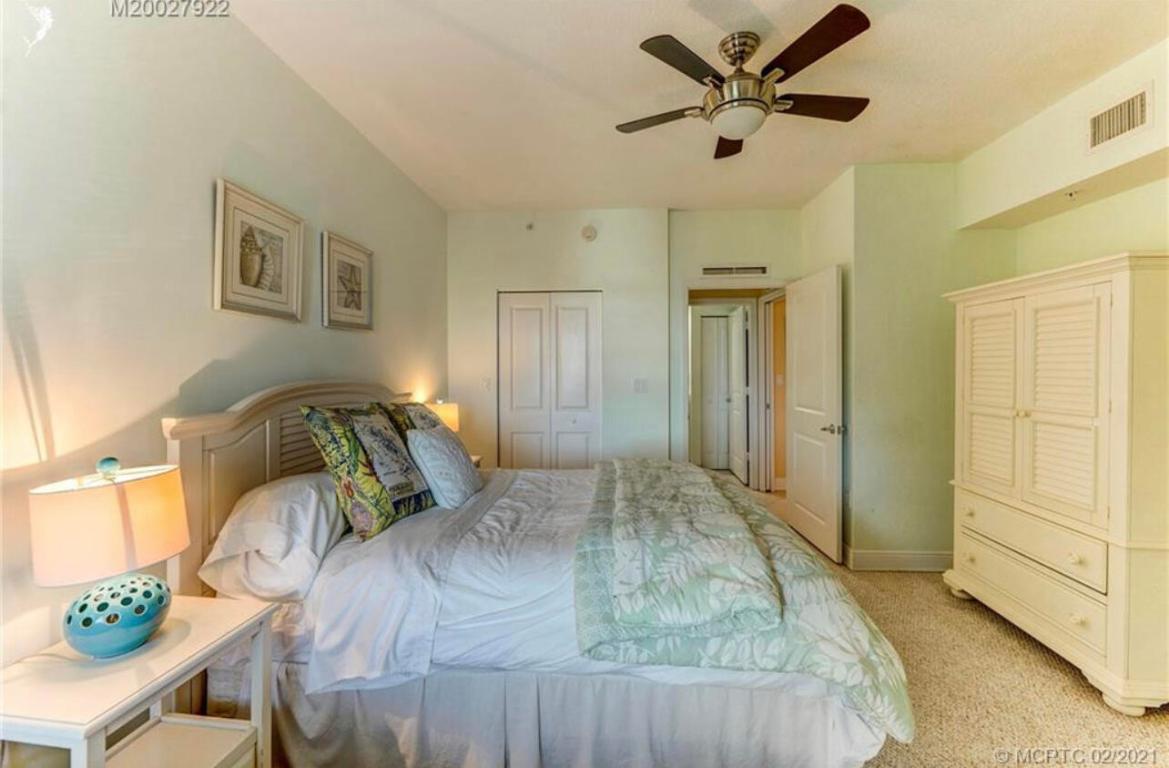 HARBORAGE YACHT CONDO NO 9 - Residential Lease