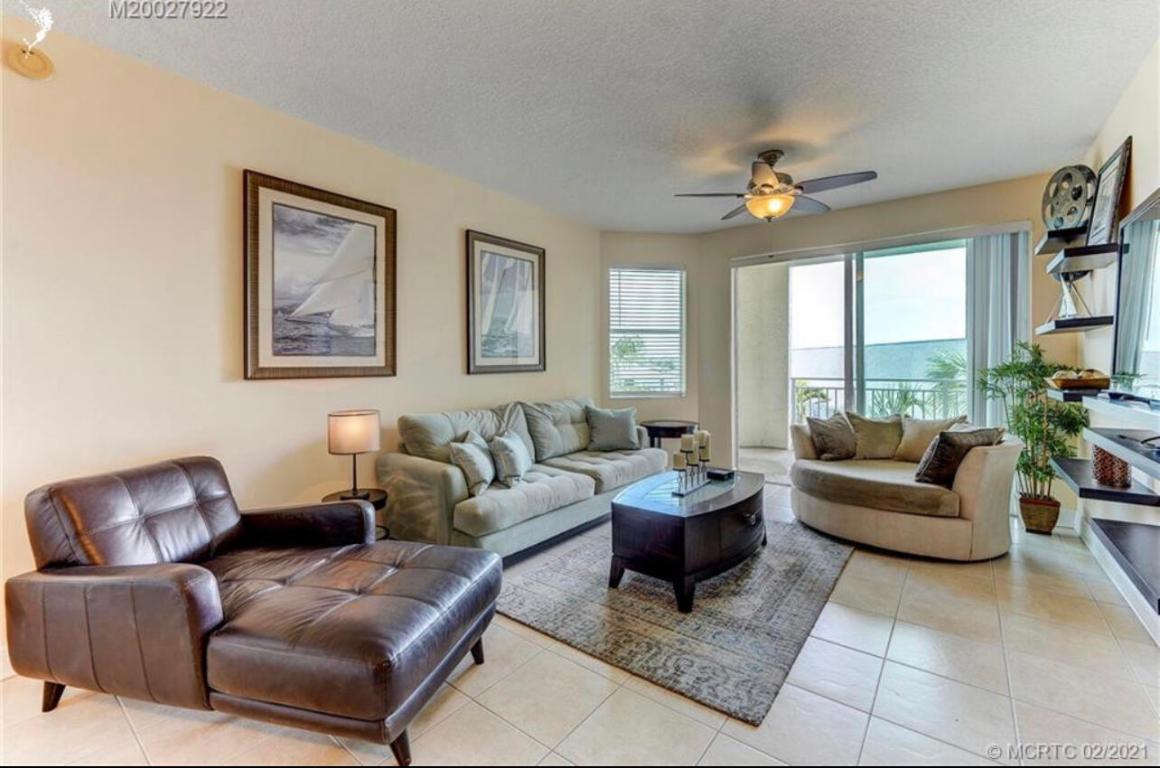 HARBORAGE YACHT CONDO NO 9 - Residential Lease