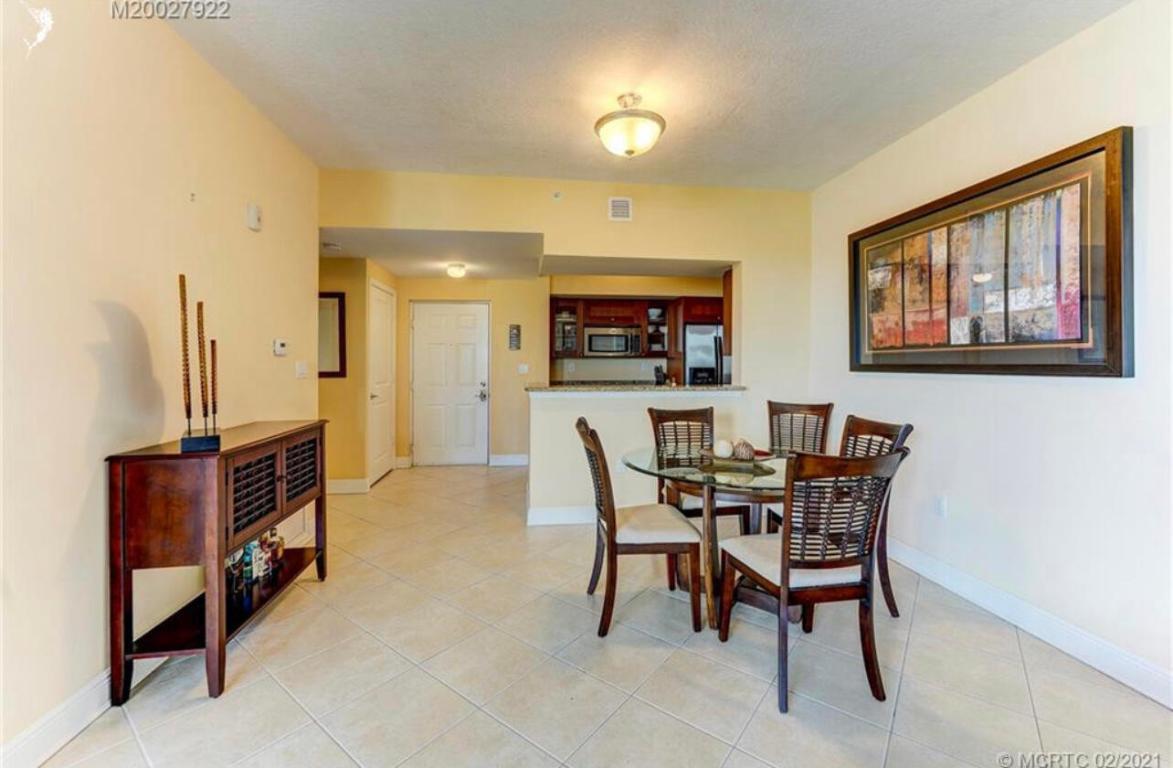 HARBORAGE YACHT CONDO NO 9 - Residential Lease