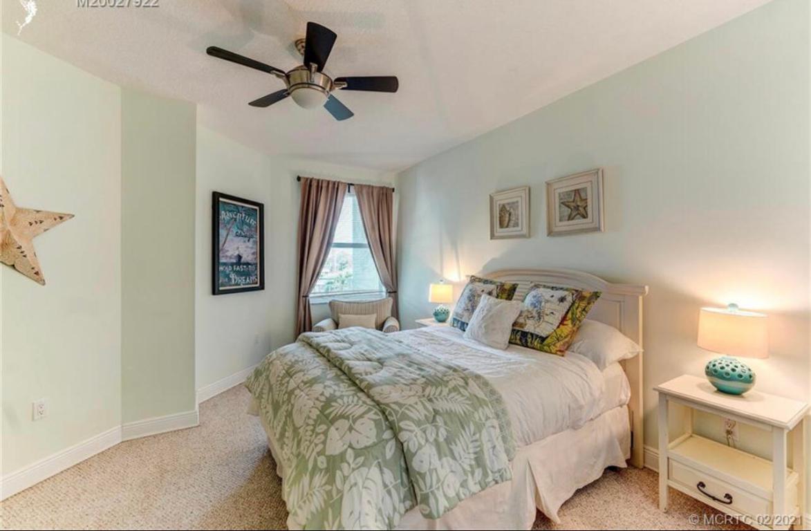 HARBORAGE YACHT CONDO NO 9 - Residential Lease