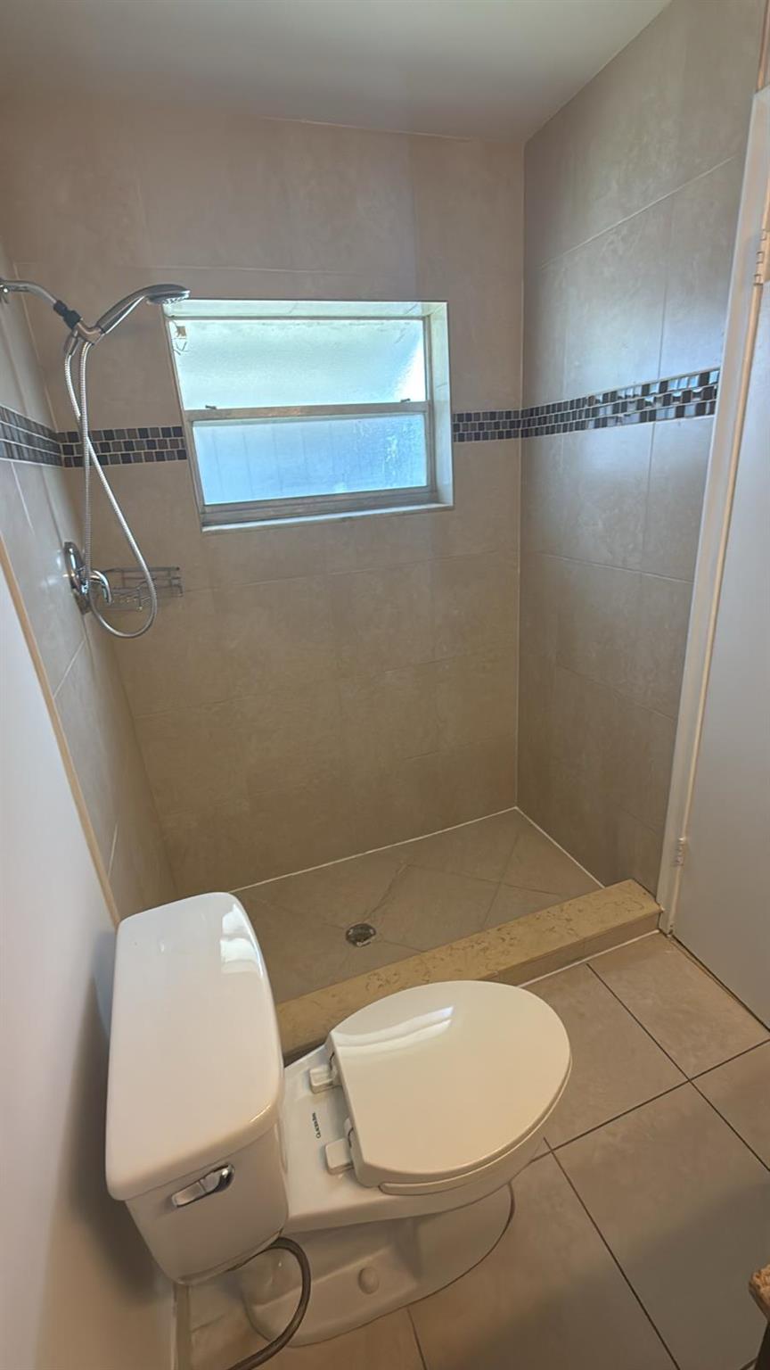 SANDALFOOT COVE SEC 6 - Residential Lease