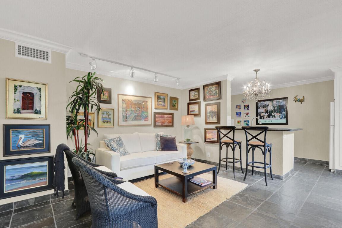 SEA LOFTERS CONDO - Residential