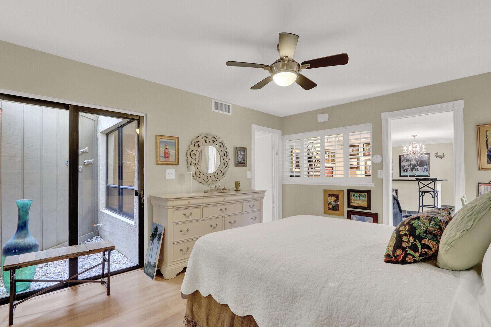 SEA LOFTERS CONDO - Residential