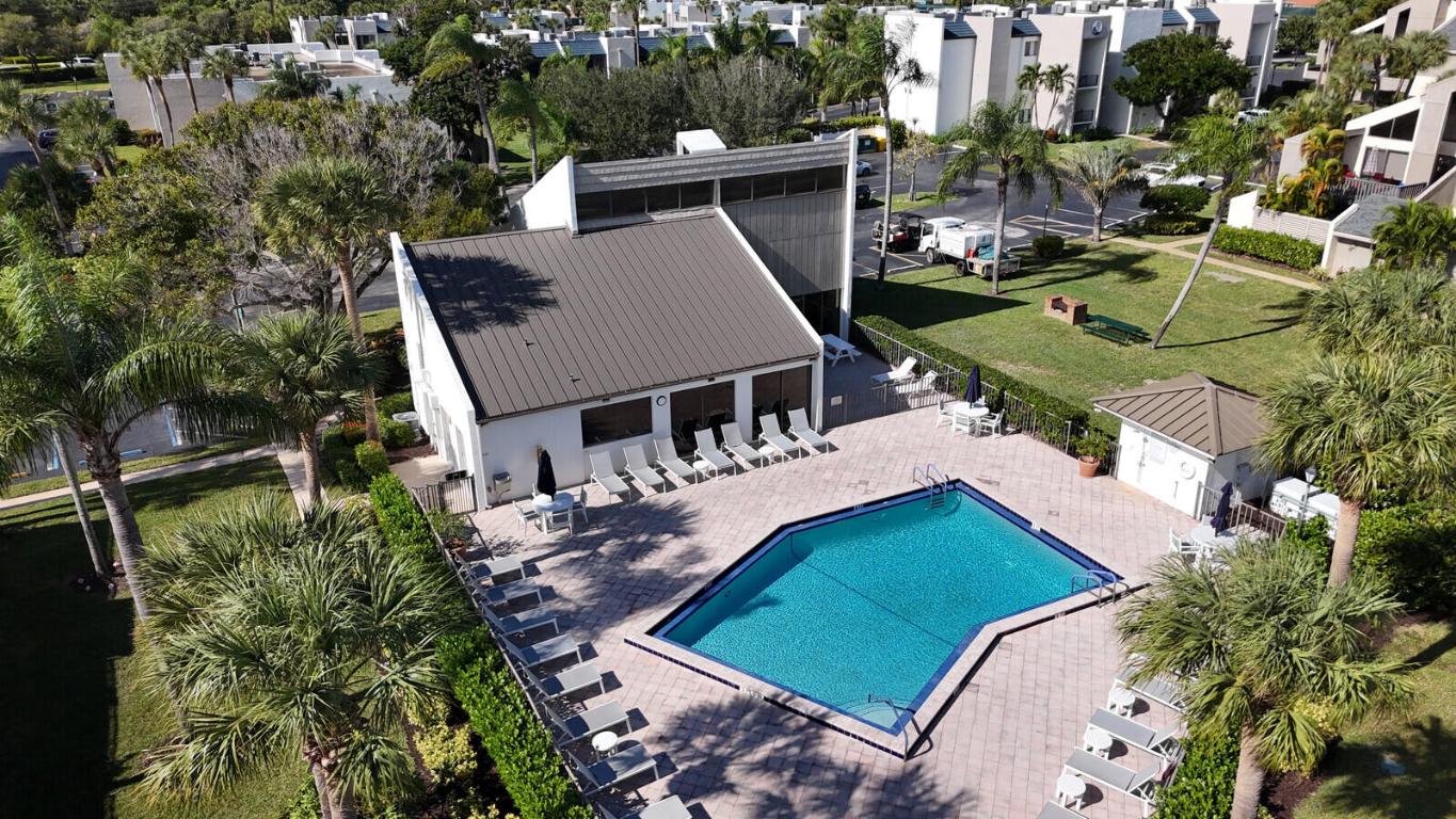 SEA LOFTERS CONDO - Residential