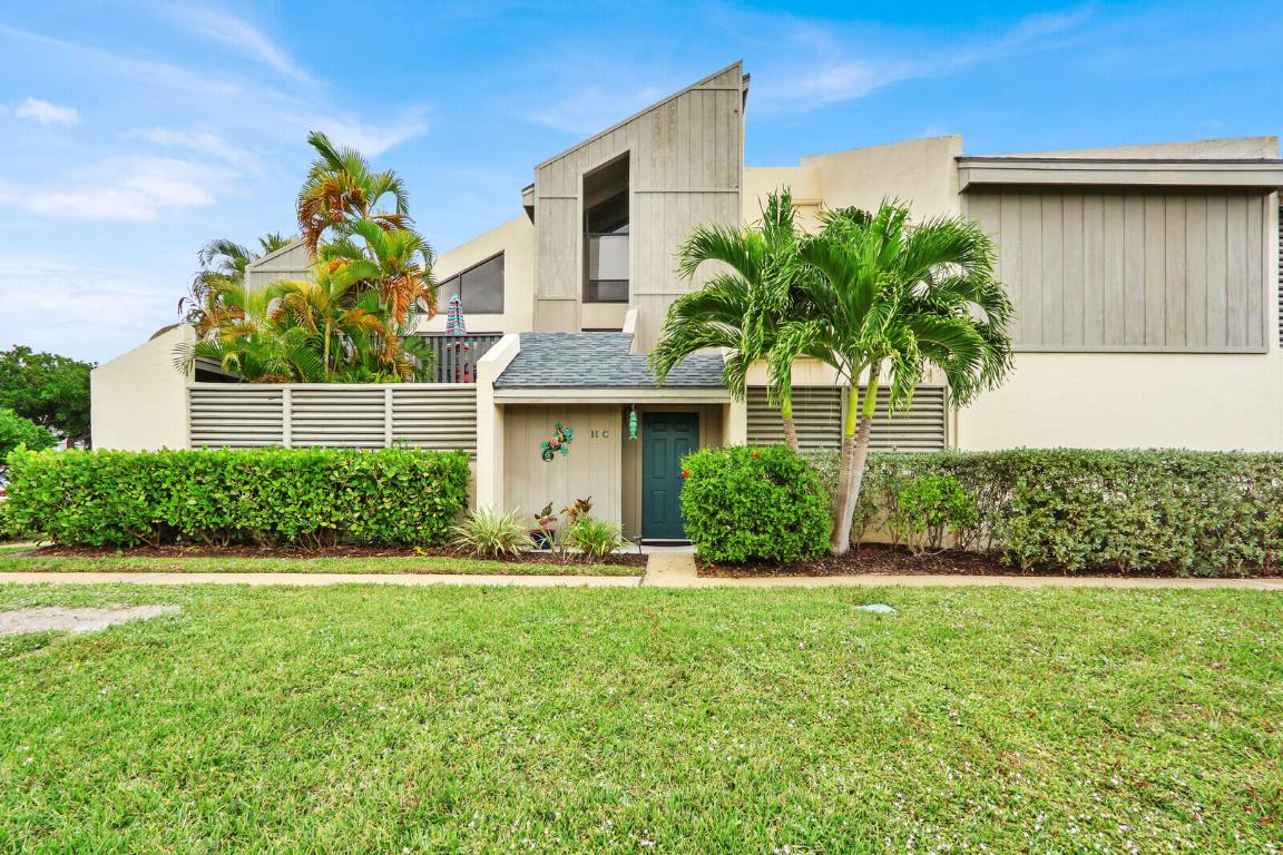 SEA LOFTERS CONDO - Residential