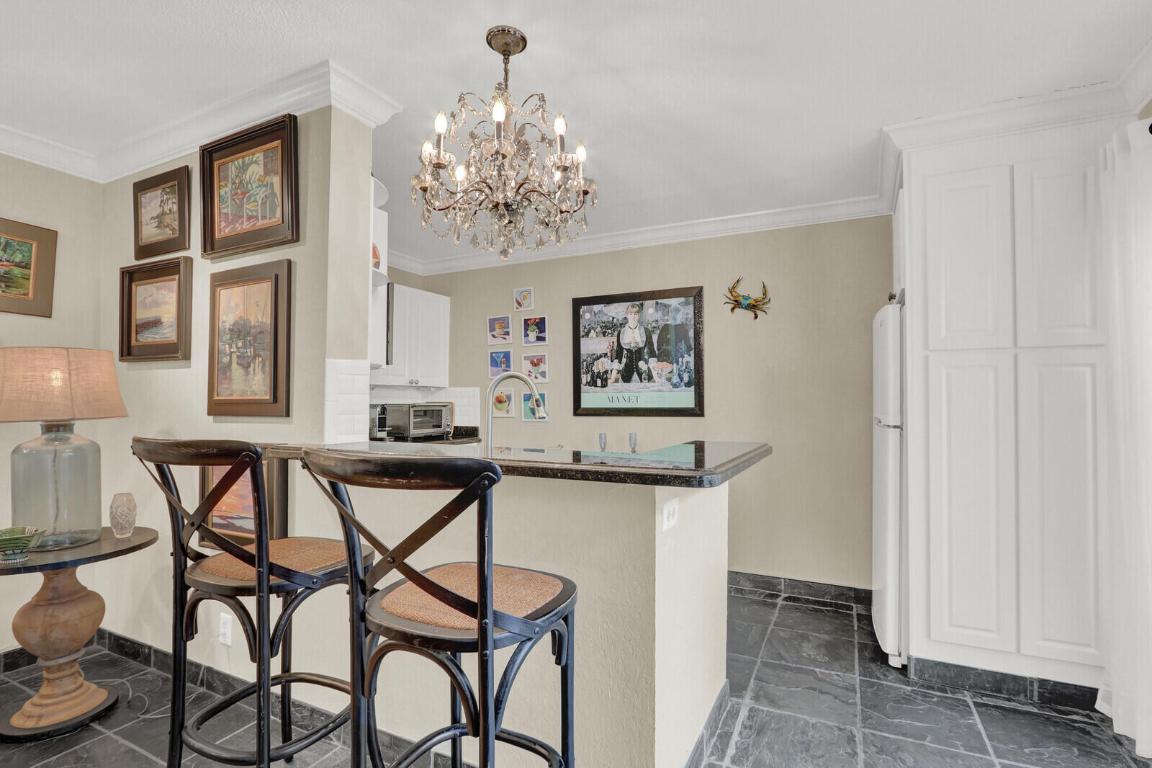 SEA LOFTERS CONDO - Residential