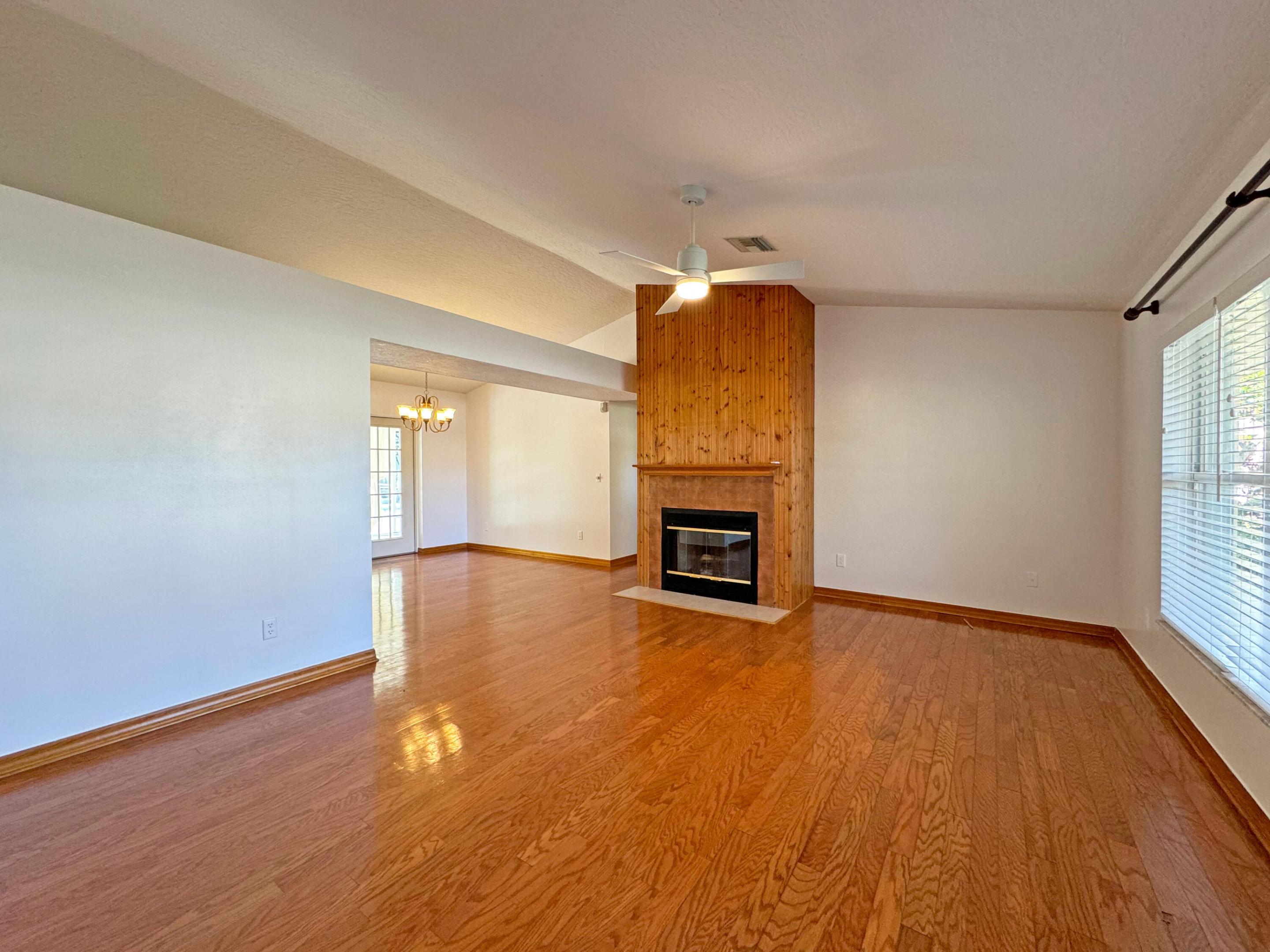 495 11th Court