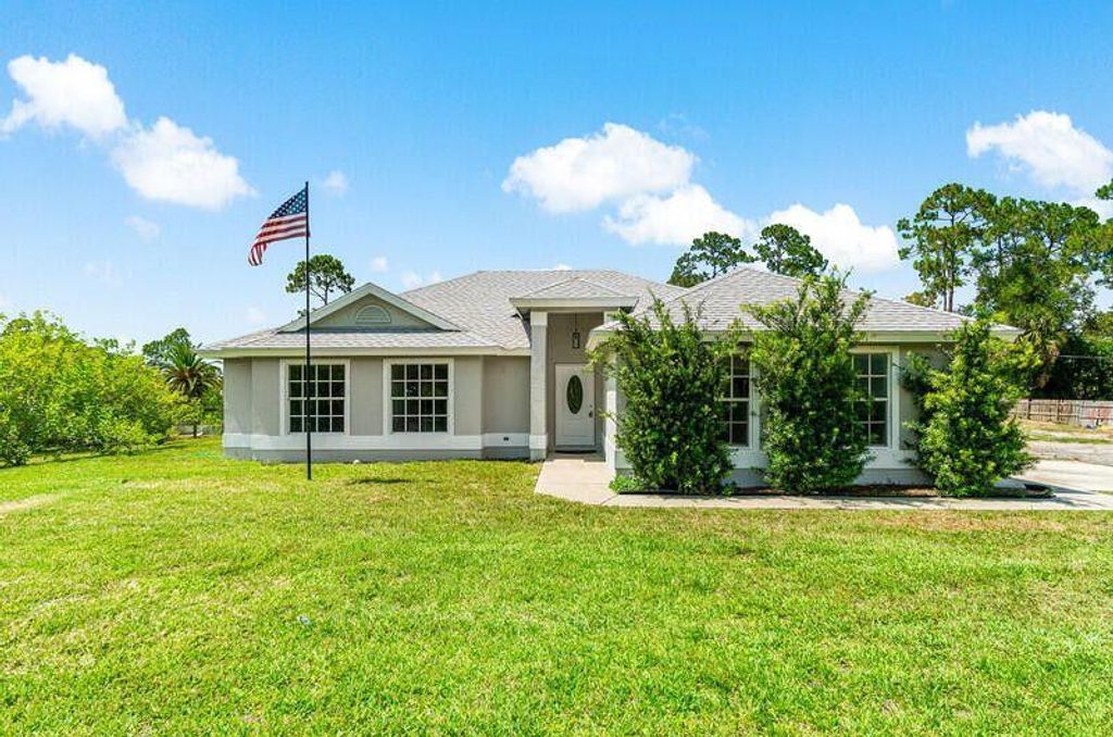 Photo of 17875 93rd Road N, Loxahatchee, FL 33470 (MLS # R11107800)