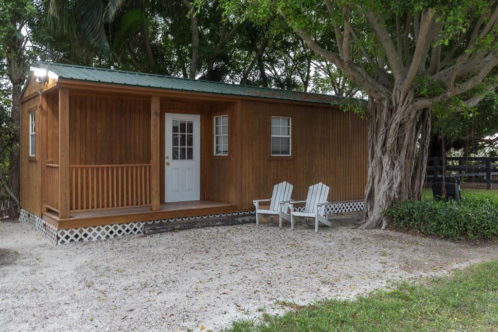 WELLINGTON - Residential