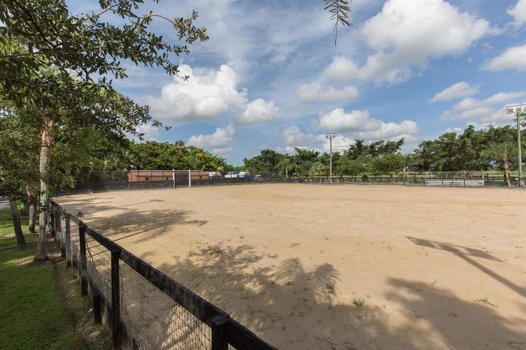 WELLINGTON - Residential