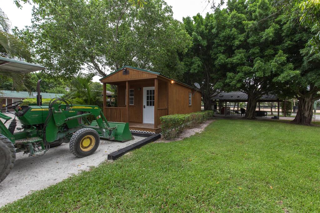 WELLINGTON - Residential