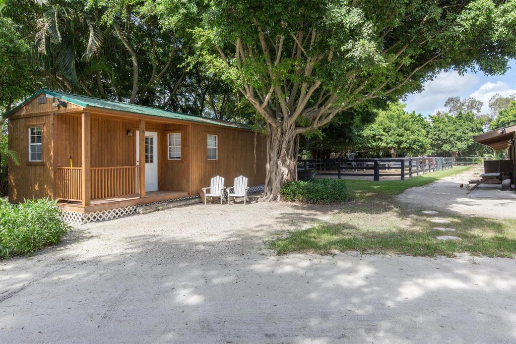 WELLINGTON - Residential