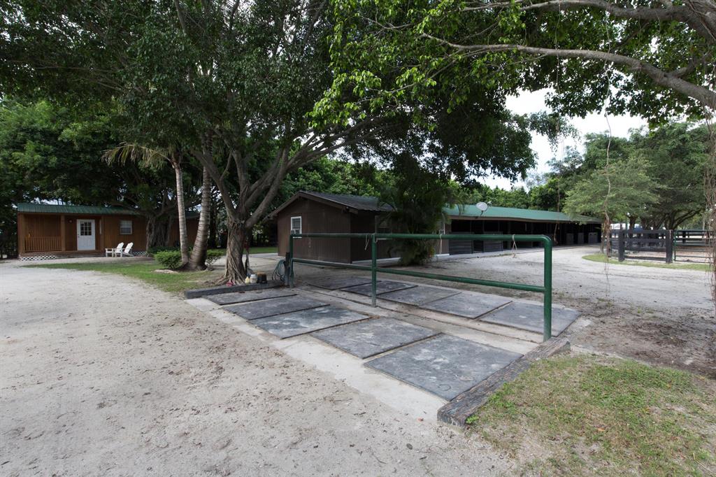 WELLINGTON - Residential