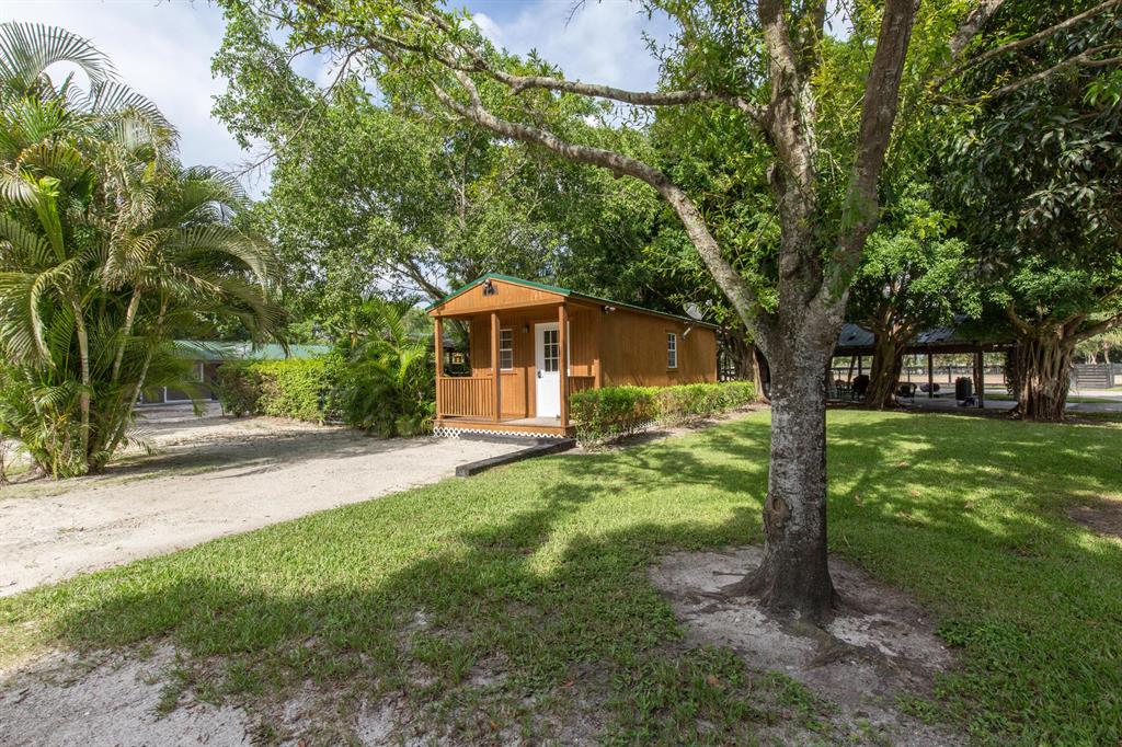 WELLINGTON - Residential