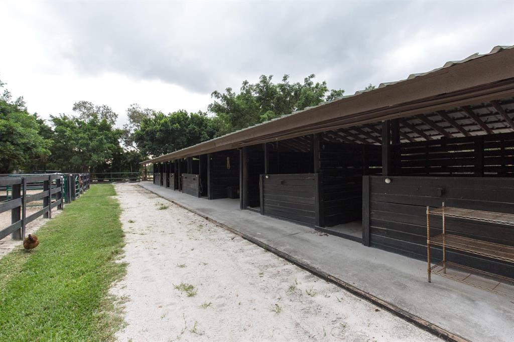 WELLINGTON - Residential