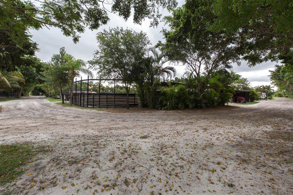 WELLINGTON - Residential