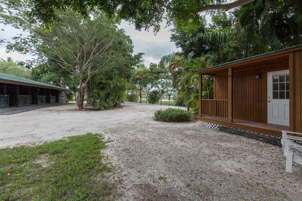 WELLINGTON - Residential