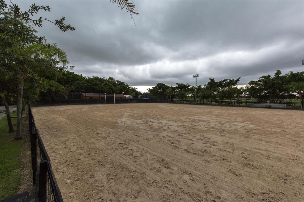 WELLINGTON - Residential