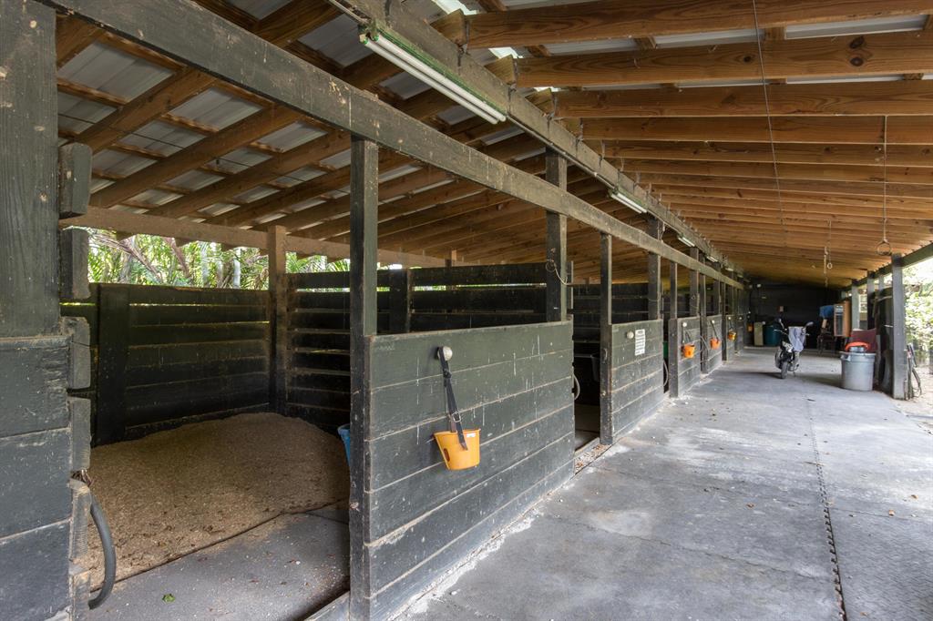 WELLINGTON - Residential